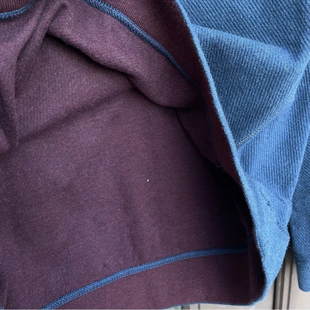 Tommy Bahama Reversible Navy/Burgundy Split Collar Sweater M